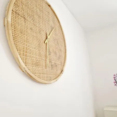 Maison Le Yoti, Jolie Vue Sur Le Lot 펜션 Campouriez