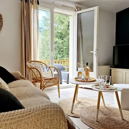 Maison Le Yoti, Jolie Vue Sur Le Lot 펜션 *