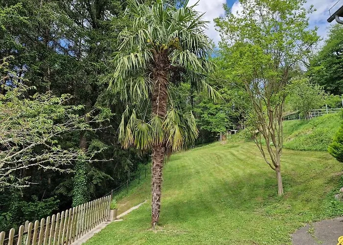 Semesterbostad Maison Le Yoti, Jolie Vue Sur Le Lot *